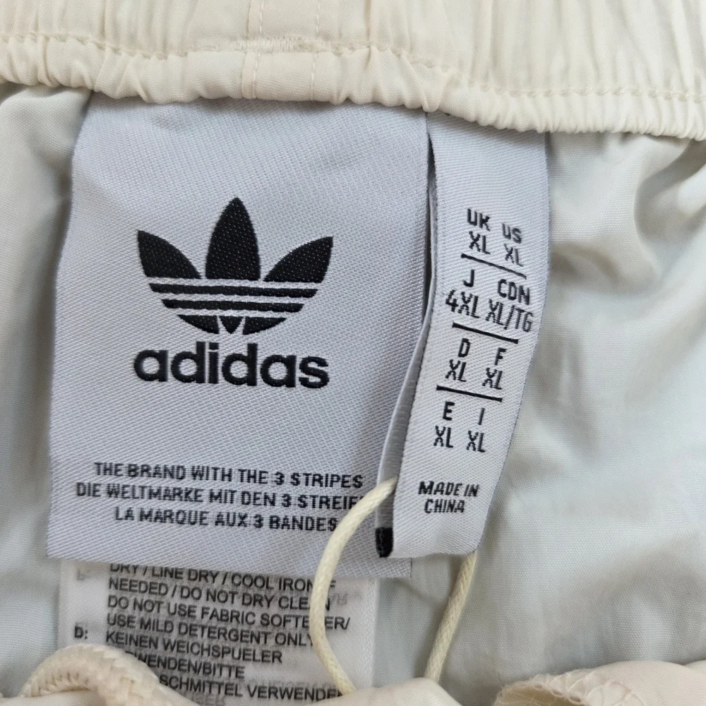 Adidas Originals Men's Sprinter Shorts - Wonder White -Extra Large - IM9417 XL - Picture 4 of 7